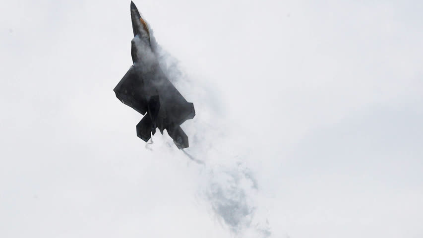 Фото - В США рассказали об опасной задаче F-22 в Польше
