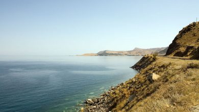 Фото - В турецком озере Ван обнаружили в скале древнюю пристань из-за падения уровня воды