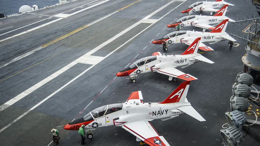 Фото - ВМС США приостановят эксплуатацию самолетов T-45C